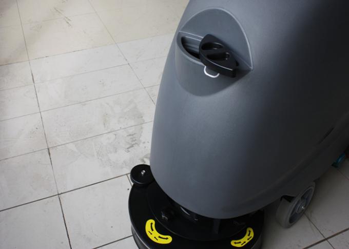 Kundenspezifischer Boden-batteriebetriebener Boden-Wäscher, Weg hinter Reinigungs-Maschinen 0