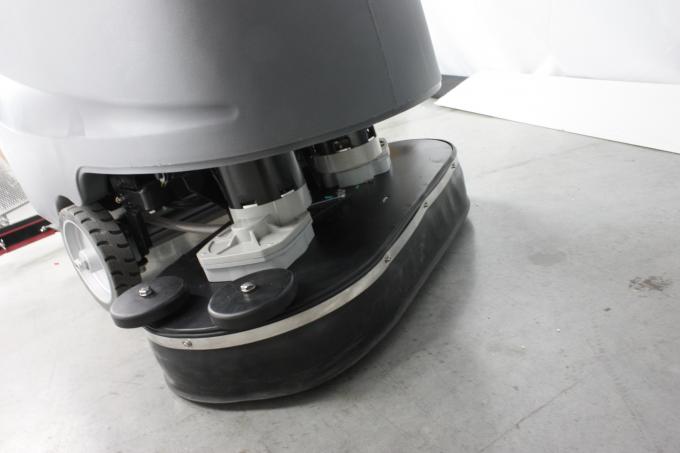Lärmarme zwei Bürsten-Handelsboden-Reiniger-Maschine mit Batterie 0