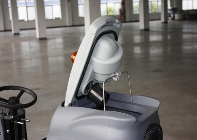 Dycon-Fahrt auf Handelsboden-Reiniger-Maschine mit Fuß-Platte und dem flexiblen Drehen 0