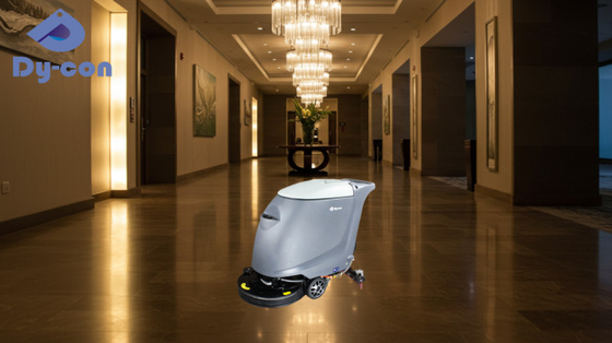 Einfacher Bodenreiniger für die Reinigung von Hotels